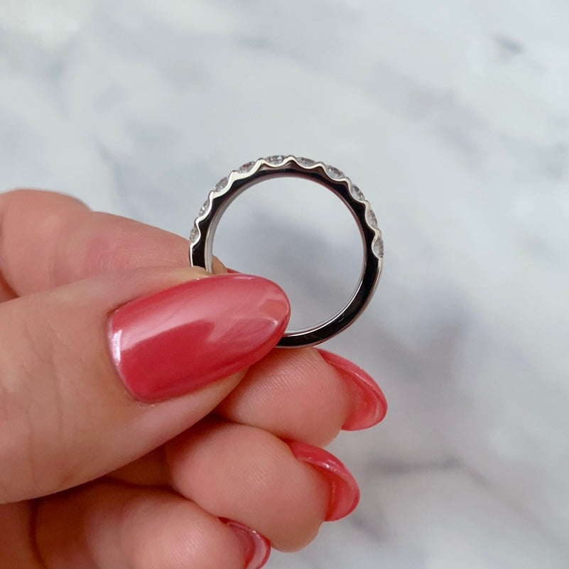 Amplify XL Eternity Ring (10 Stones) | ラボグロウンダイヤモンド エタニティリング
