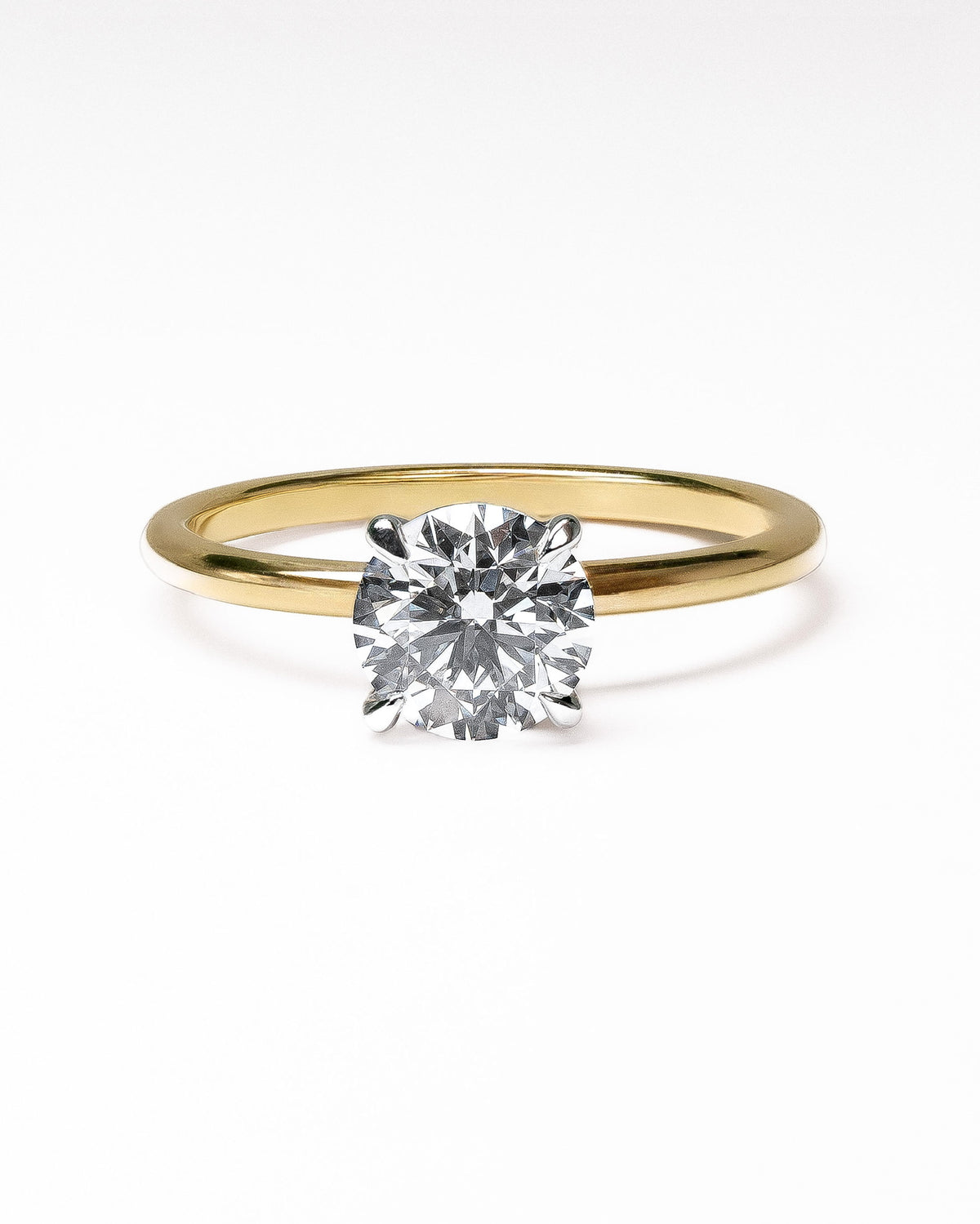 The Milli Round Solitaire Ring 18K | ラボグロウンダイヤモンド 婚約指輪