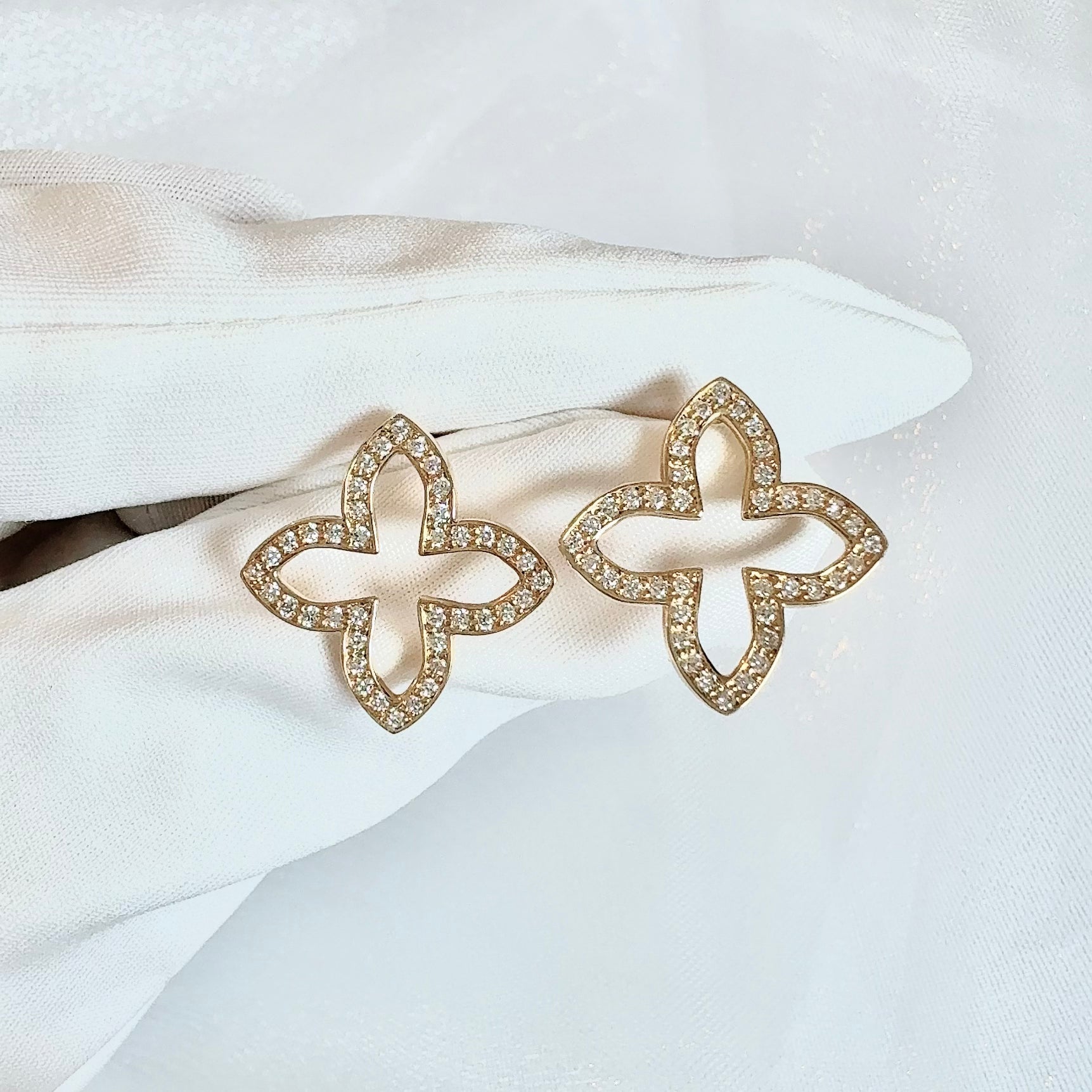 LKエアリーラボグロウンダイアモンド0.3ピアス　エアラボ　ダイアモンド　ペア LKエアリーラボグロウンダイアモンド0.3ピアスエアラボダイアモンドペア