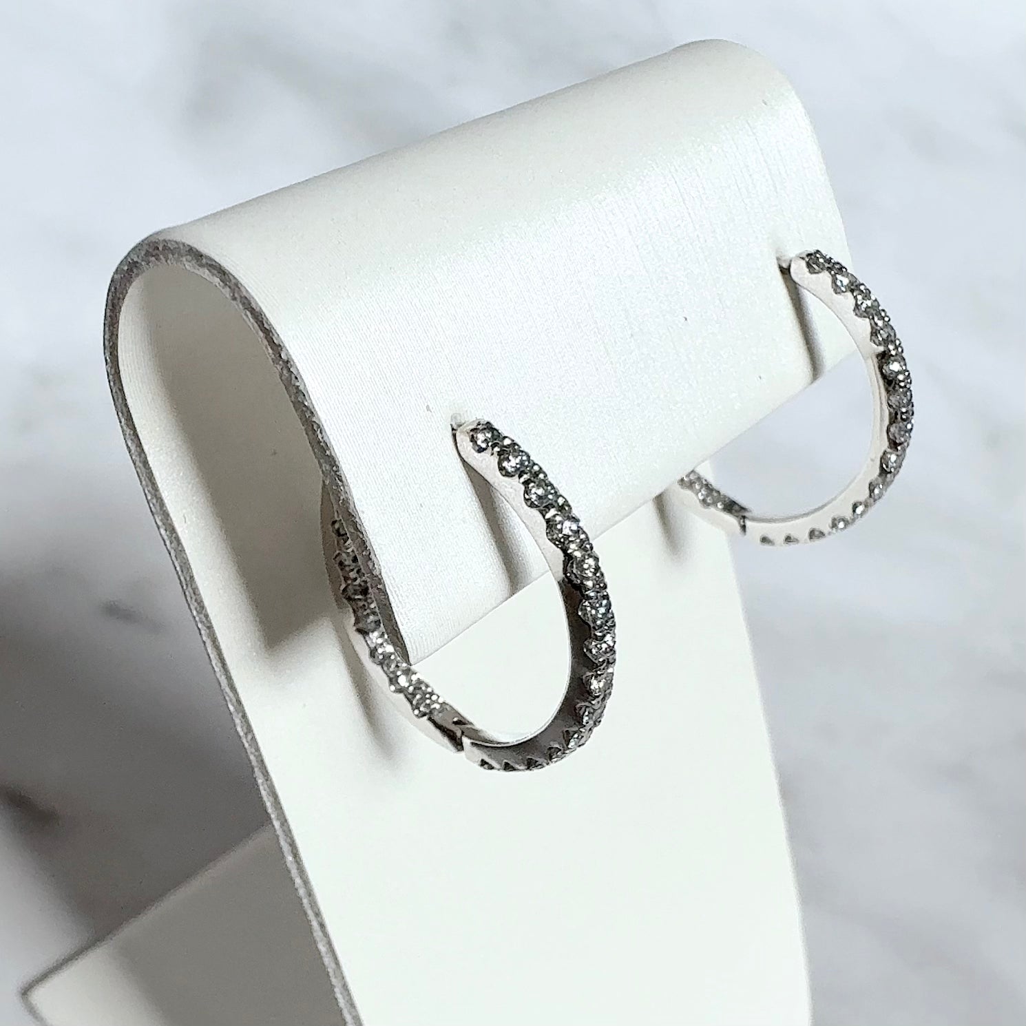 Inside Out Hoop Earrings (M) | ラボグロウンダイヤモンド フープピアス