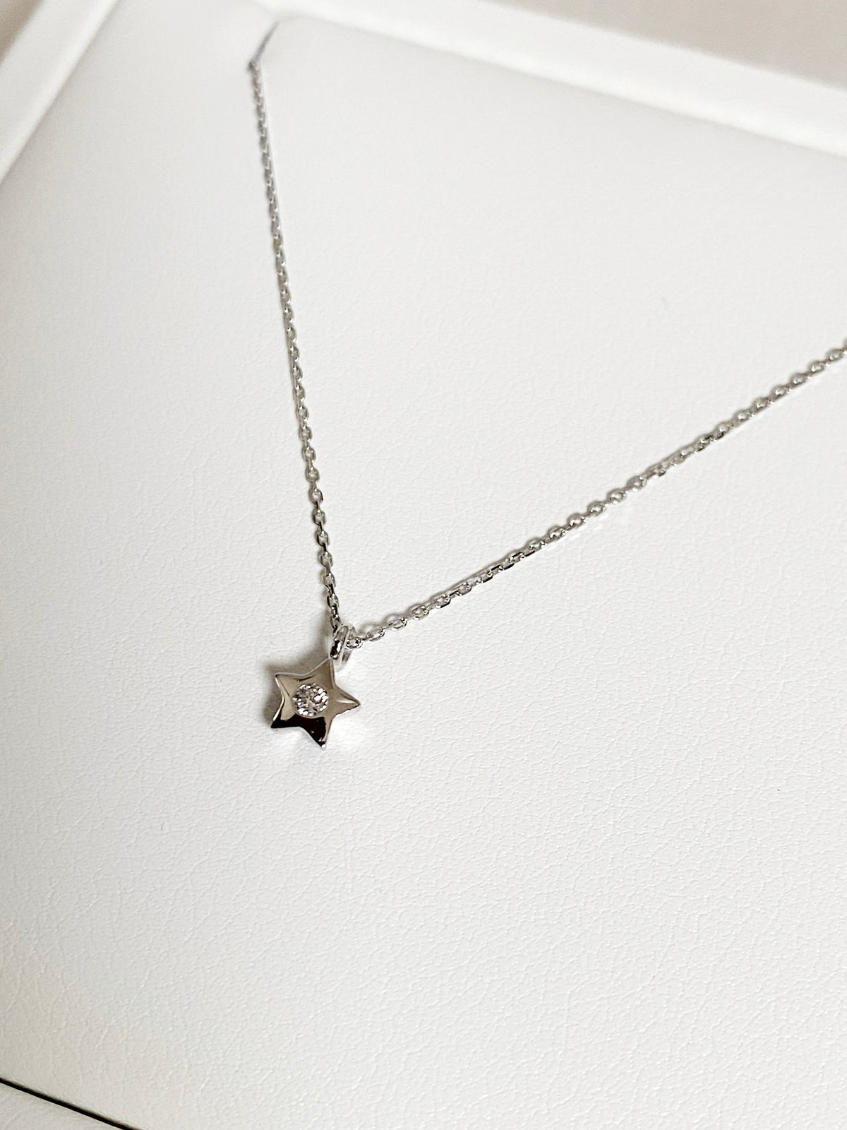 kyrah_starnecklace.jpg?v= 