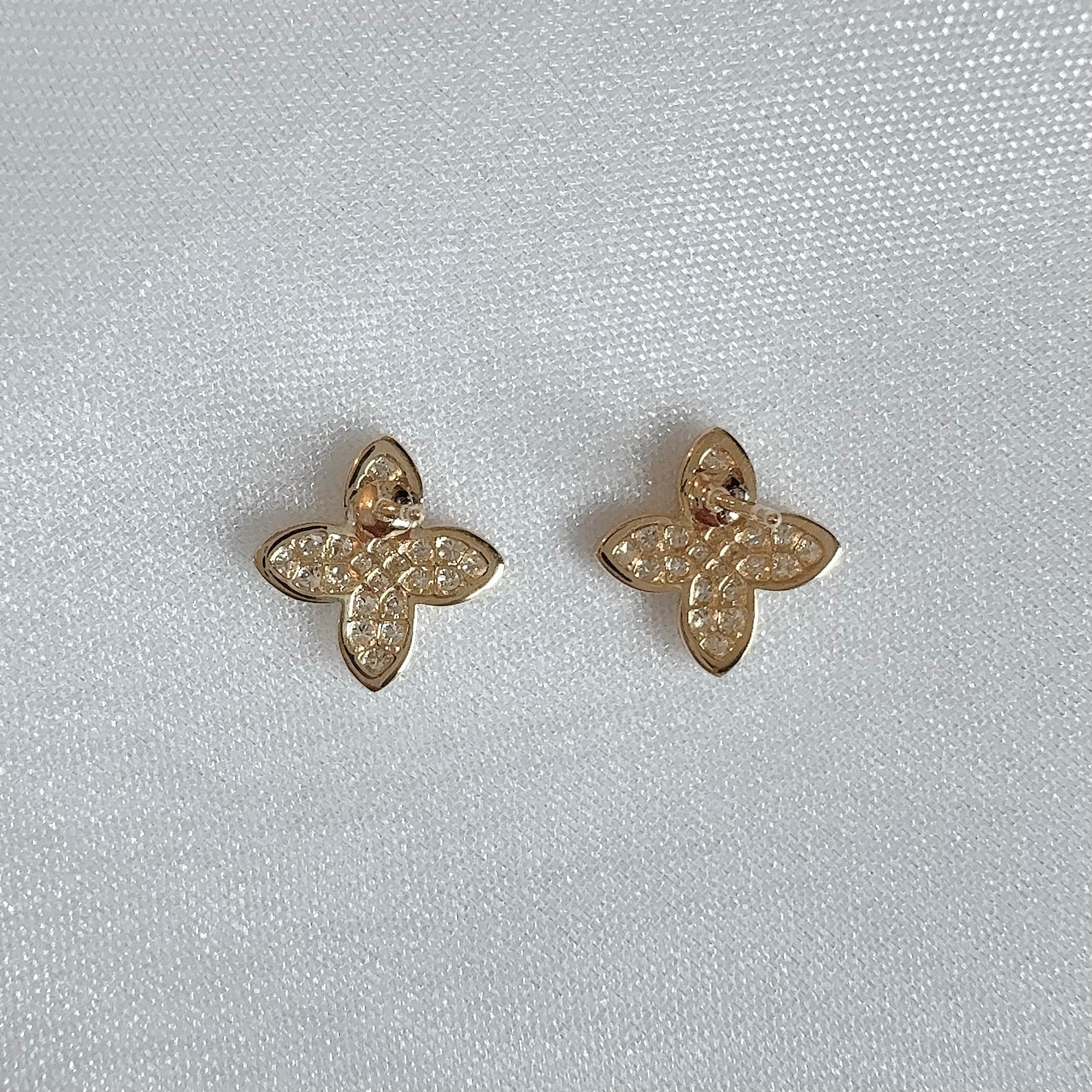 Fresh Pavé Earrings | ラボグロウンダイヤモンド ピアス